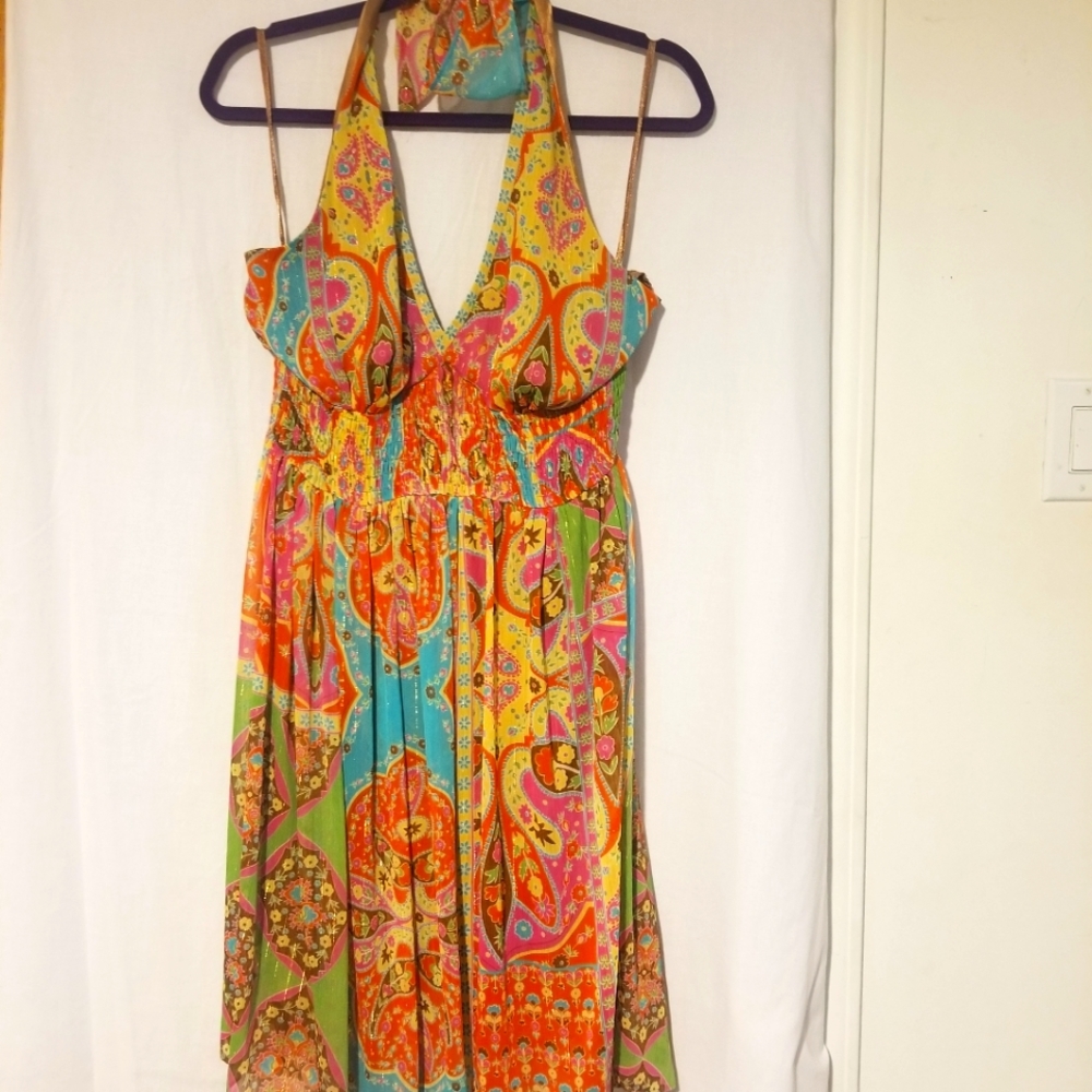 Multi color flowly dress